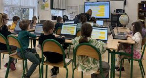 Read more about the article Pokazowa lekcja online z wykorzystaniem AI w naszej szkole!