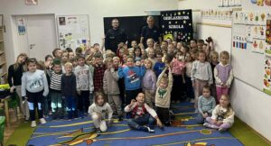 Read more about the article „Spotkanie z policjantami w oddziałach przedszkolnych”