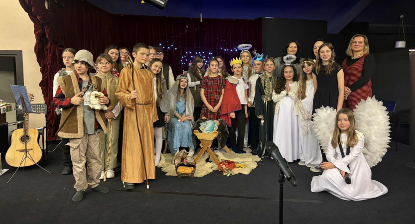 Read more about the article Jasełka w wykonaniu SCENY APOLLO