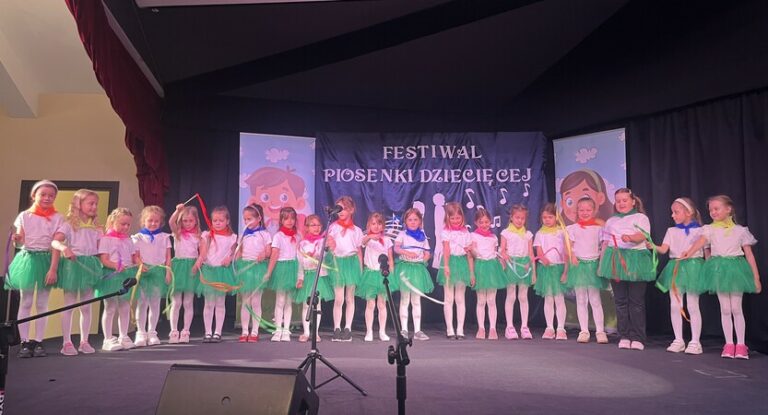 Nasi reprezentanci na Gminnym Festiwalu Piosenki Dziecięcej